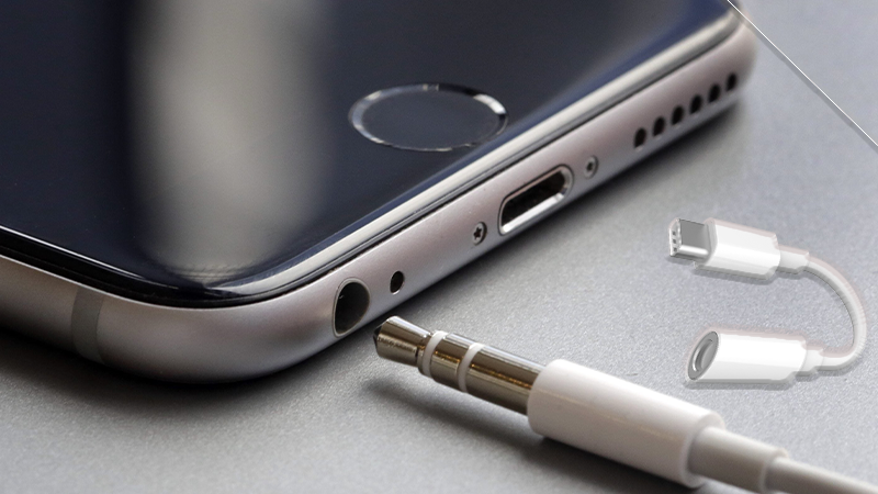 Clean Headphone Jack at Home